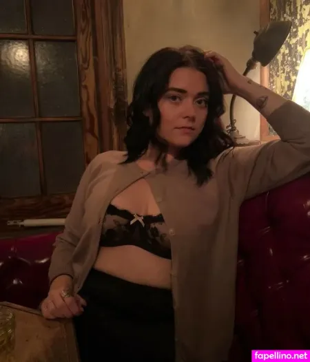 Erin Dougal OnlyFans Thumbnail #VJEtrAGI9k