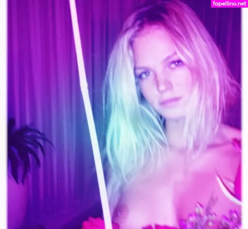 Erin Heatherton OnlyFans Thumbnail #Jwy8HyJxXG