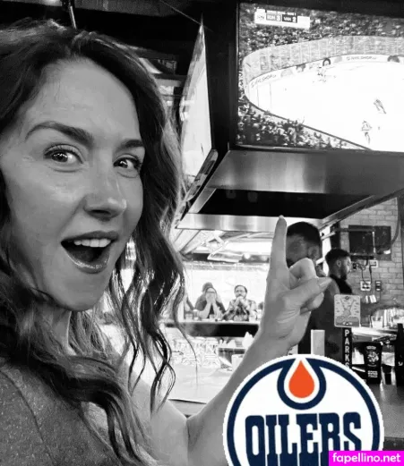 Erin Karpluk OnlyFans Thumbnail #82NCUOR5hn