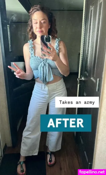 Erin Karpluk OnlyFans Thumbnail #gTw4NDtehB