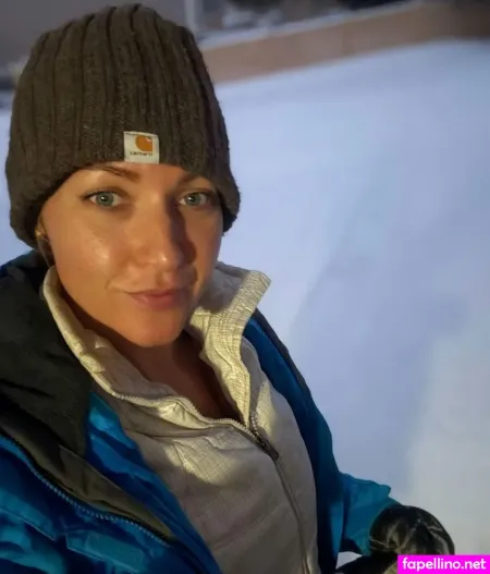 Erin Marie OnlyFans Thumbnail #CWnWV0fIEV