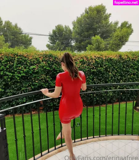 Erinaafree OnlyFans Thumbnail #4wOtfSSWuo