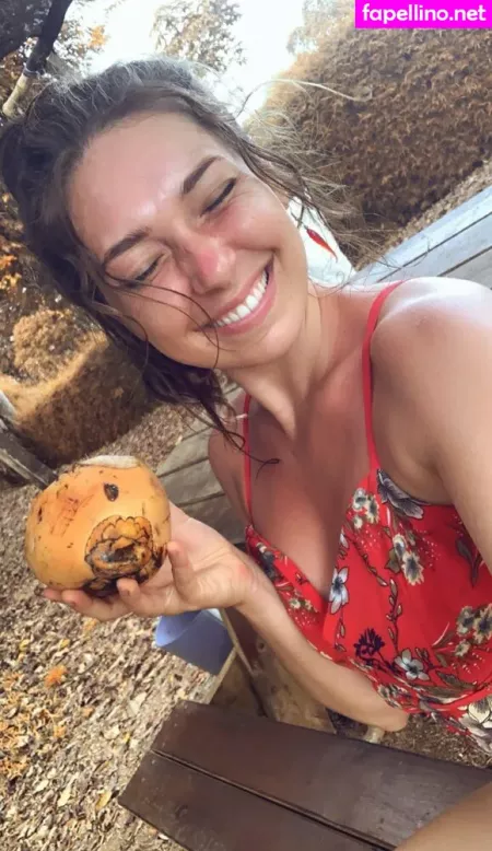 Erinashford OnlyFans Thumbnail #i1WZgFB4OE