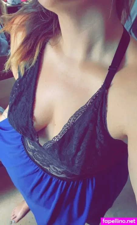 Erinik OnlyFans Thumbnail #dQR258dGb8