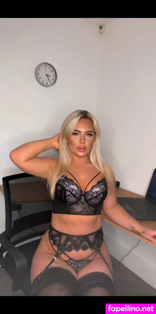 erinleighxoxo, erinleighxoxo1 Nude Leaked OnlyFans Photo #cSwxLQ4U0P