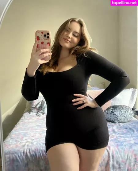 Erinmhk OnlyFans Thumbnail #xQRCnodUNS