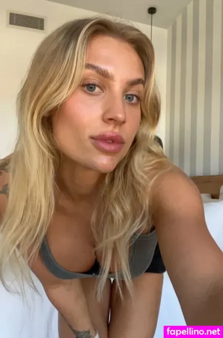 Erinmiajames 1 OnlyFans Thumbnail #SMqGUuaCfC