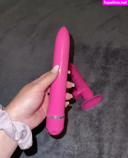 Erintakesrequests OnlyFans Thumbnail #MkGQn3u4tH