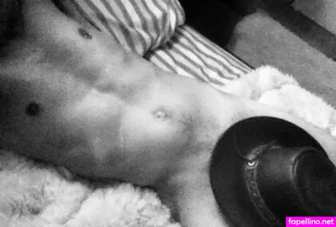 Erotiboros Free OnlyFans Thumbnail #8QEBrh6uRp
