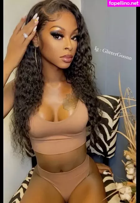 Erotica Vanderlei OnlyFans Thumbnail #OaB6kJWtWO