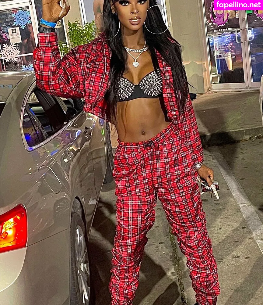 MoeLottiTheBody, glittergoonn, tserotica Nude Leaked OnlyFans Photo #QPGd9ZT21F