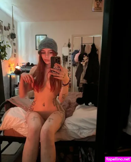 Erotica2222 4 OnlyFans Thumbnail #wnlLjnkwnw