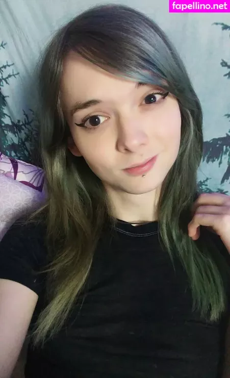 Erynmelts OnlyFans Thumbnail #LBrFrR9WXD