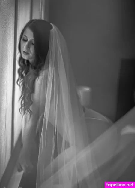 Escapesweetrealityy2 OnlyFans Thumbnail #MbLUxyrX3U