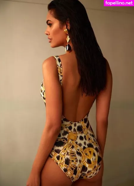 Esha Gupta OnlyFans Thumbnail #aw9LHd0Mgc