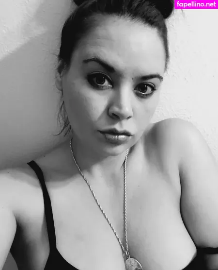 Eskimochic87 OnlyFans Thumbnail #dQQsEfH8kA