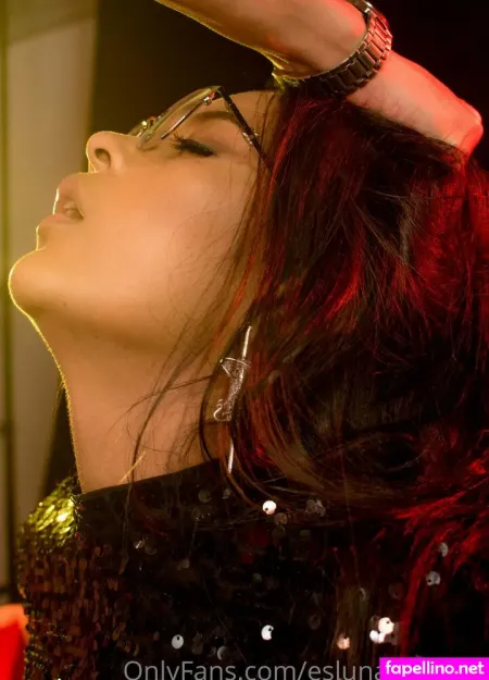 Eslunasmith49 OnlyFans Thumbnail #z8rv4iplWj