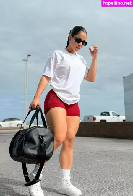 Esme Diaz OnlyFans Thumbnail #3FkXX5MoTe