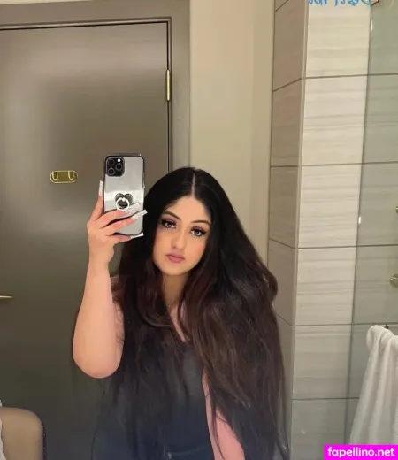 Esmeduhhh Main Profile Photo