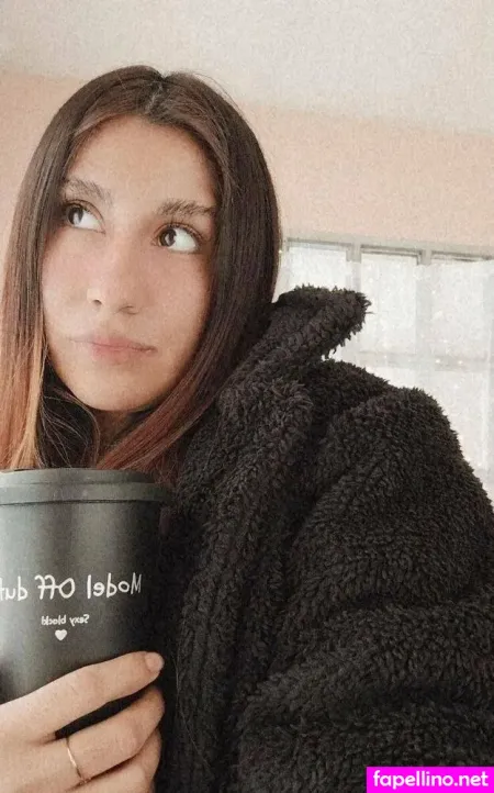 Esmee27 OnlyFans Thumbnail #LpBjIOI5pc