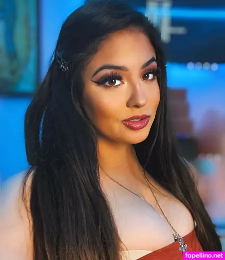 Esmeralda Quintero OnlyFans Thumbnail #OLl1tXA6ko