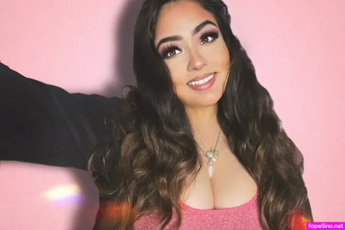 Esmeralda Quintero OnlyFans Thumbnail #SKenYUv5Hq