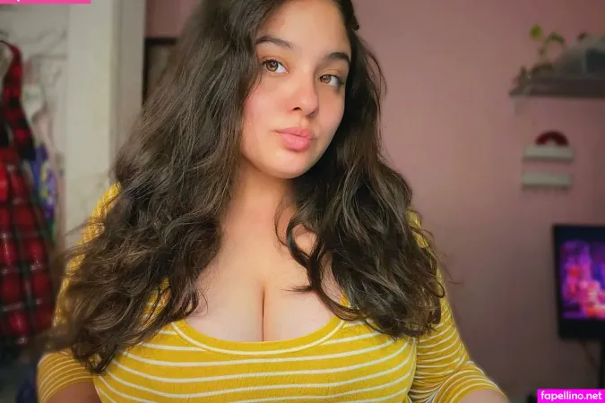 Esmeralda Quintero OnlyFans Thumbnail #a2tq4Xto0K