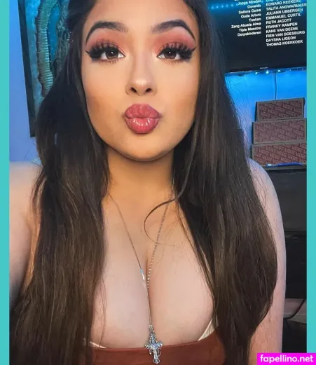 Esmeralda Quintero OnlyFans Thumbnail #qWrjPZUzEI
