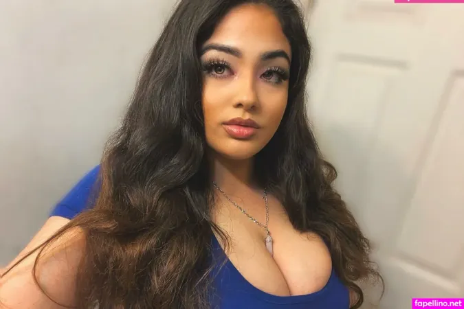 Esmeralda Quintero OnlyFans Thumbnail #zTFtxnJZ16