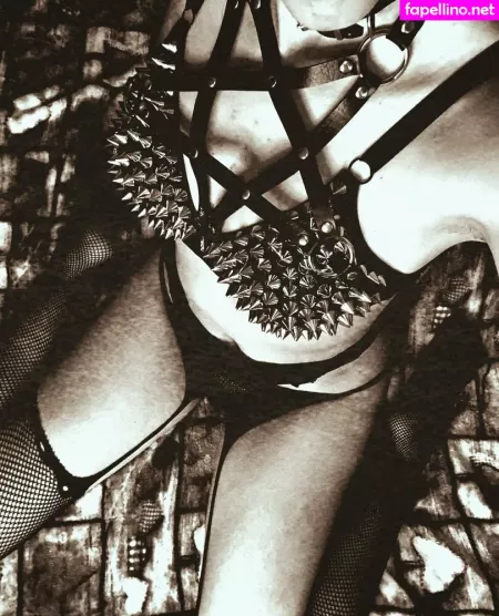 Esmeraldamentee OnlyFans Thumbnail #Mn6nDAkqrG