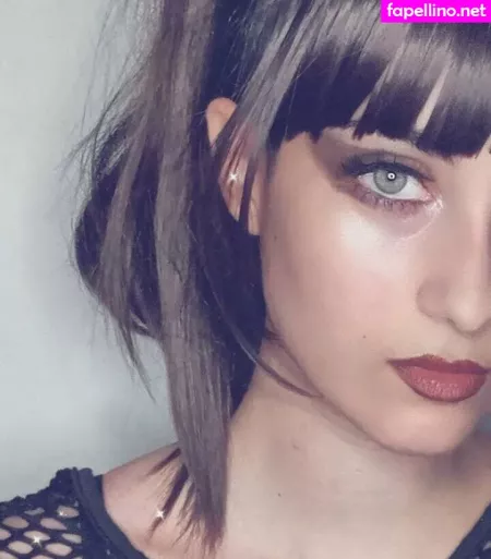 Esmeraldamentee OnlyFans Thumbnail #uhZyErMfmK