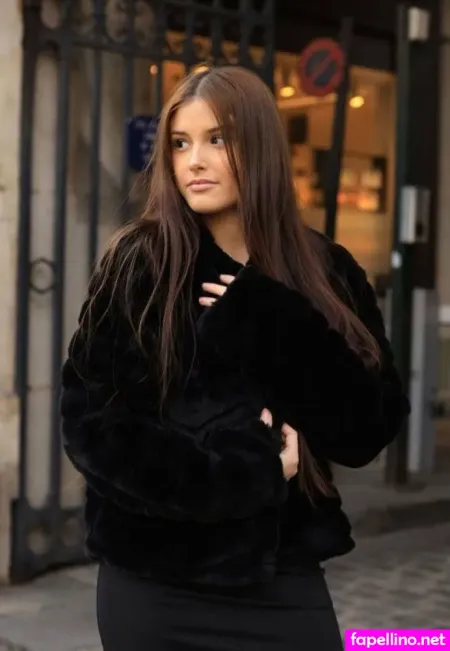 Esperana Da Rocha OnlyFans Thumbnail #3BX9OSnabd