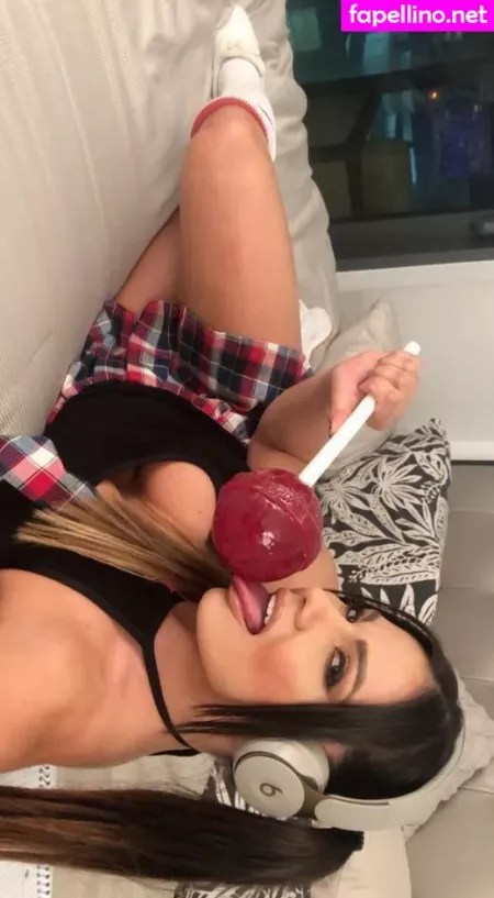 Esperanzagomez OnlyFans Thumbnail #GRKyFCXuZP