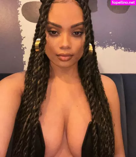 Essence Tatiana OnlyFans Thumbnail #CqLBxrGyxR
