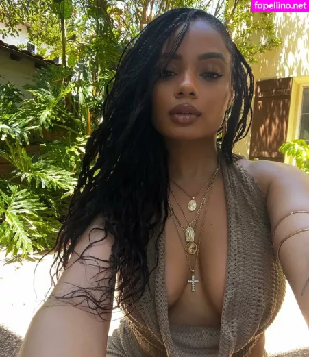 Essence Tatiana OnlyFans Thumbnail #T6BrXFbTmm
