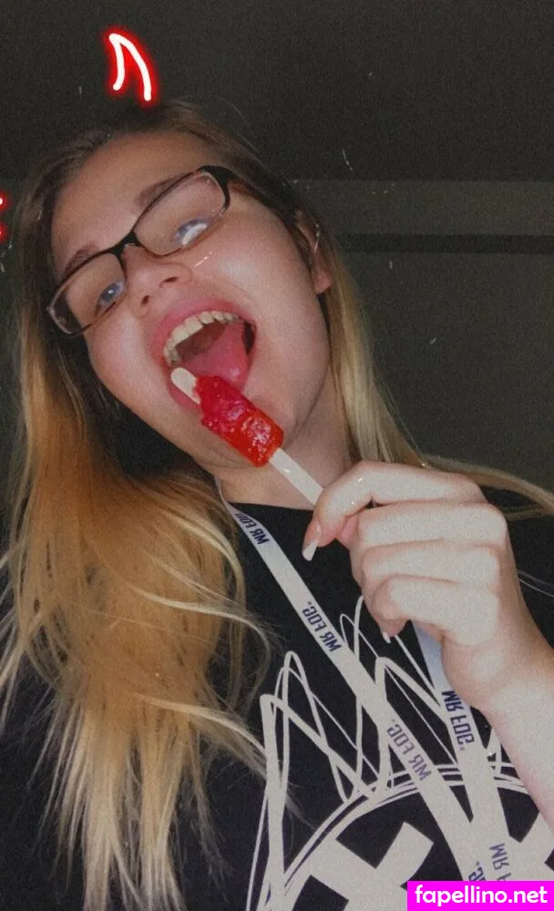 essenceskye, essenceskyye Nude Leaked OnlyFans Photo #M2uu3pweJt