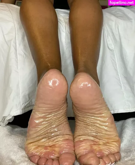 Essencesoles OnlyFans Thumbnail #a9cGfy8Dvi