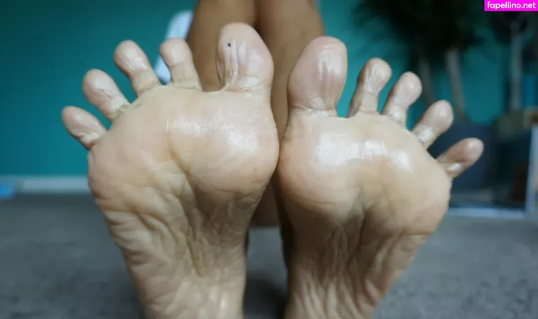 Essencesoles OnlyFans Thumbnail #ydcXjRSHbi