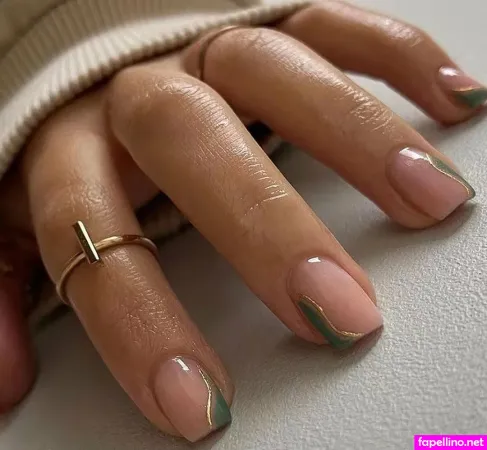 Essie Bone OnlyFans Thumbnail #ZFjuiP5CxX