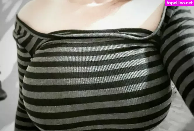 Esskayuwu OnlyFans Thumbnail #DH6T5OjjRR