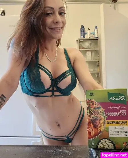 Essociaal OnlyFans Thumbnail #oUJLmZkxUO