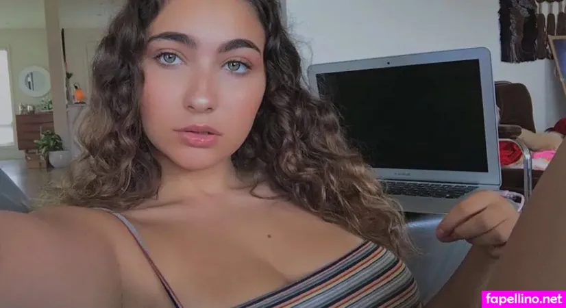 Estee Ambrose OnlyFans Thumbnail #7X2JEJlgSj