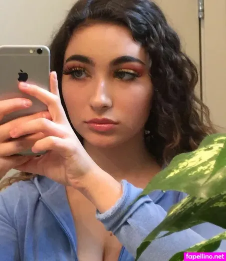 Estee Ambrose OnlyFans Thumbnail #mG0eh2HB3P