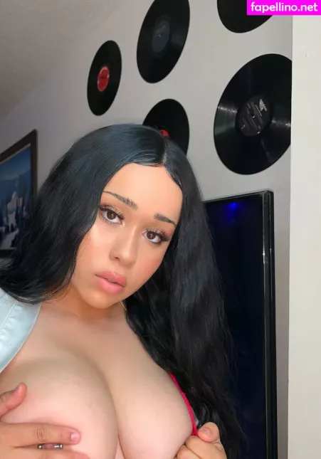 Estee Parede OnlyFans Thumbnail #1s92ssGxPs