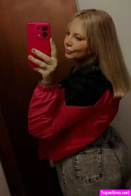 Estefani Favila OnlyFans Thumbnail #ME1bxxBb3h