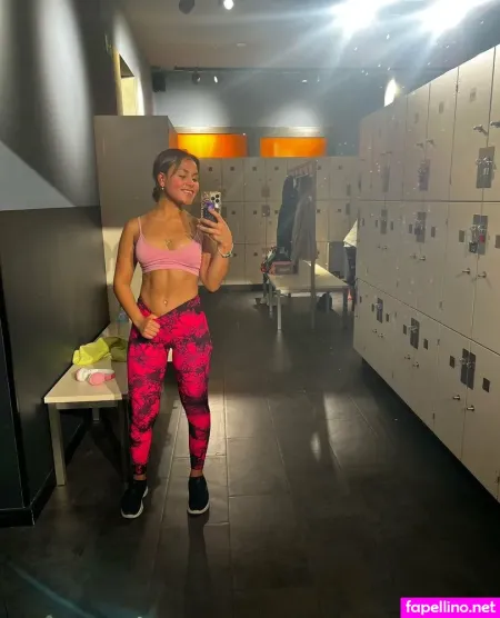 Estefaniabirthay Main Profile Photo