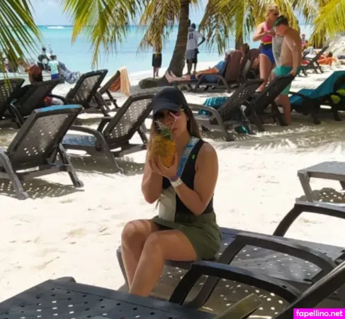 Estefany Aguilar Restrepo OnlyFans Thumbnail #A6g1cumcSd