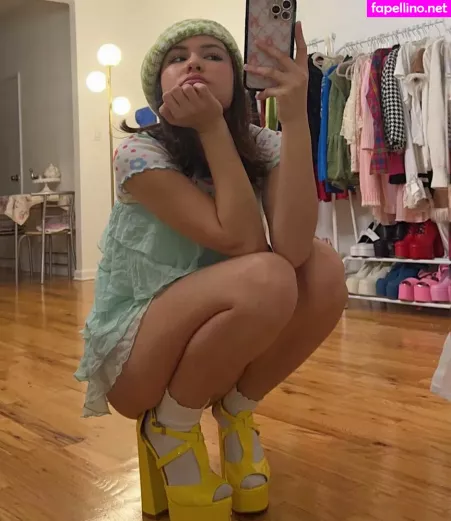 Ester Dobrik OnlyFans Thumbnail #0ptjhKU49U