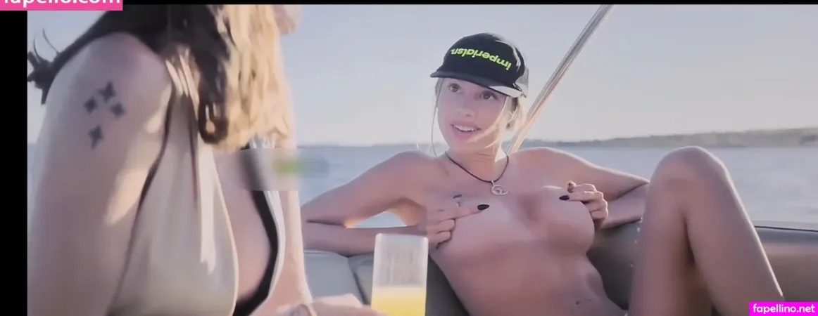 Ester Exposito 1 OnlyFans Thumbnail #1mUXEsxO6m