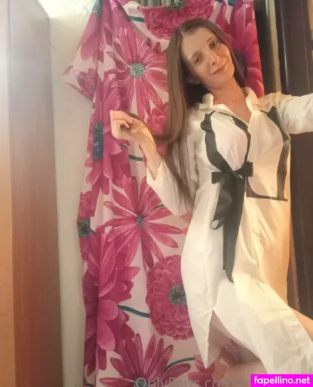 Ester Love OnlyFans Thumbnail #SC47E8OldY